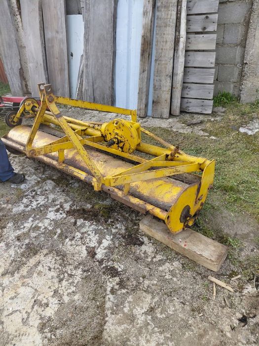 Capinadeira de facas