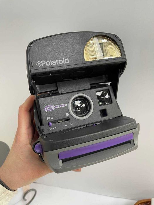 Ретро-камера POLAROID COOL CAM 600