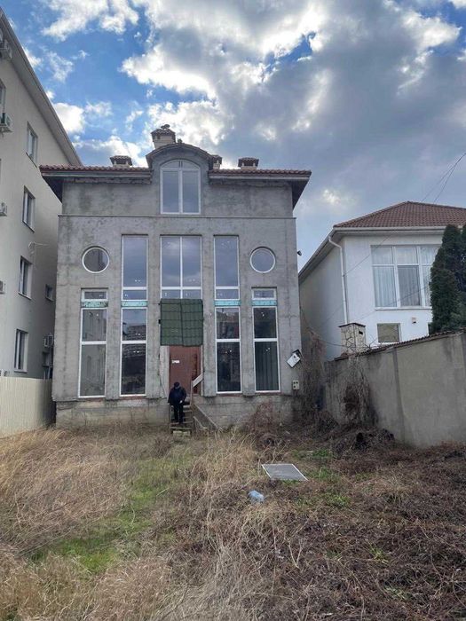 Дом 800 м2 на 6 сотках! 9 ст. Б.Фонтана! Школа, клиника, офис! 1A37