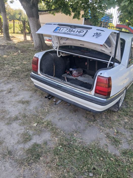 Срочно Продам опель омега а