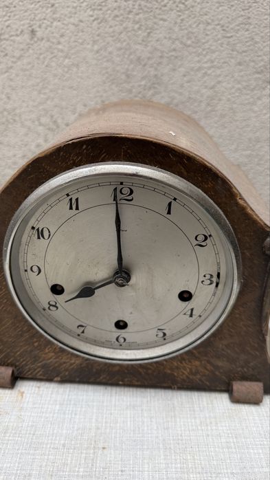 Zegar kominkowy w drewnie stary