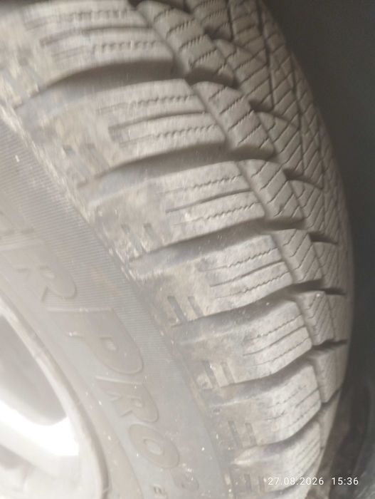 Автомобіль  volvo v50