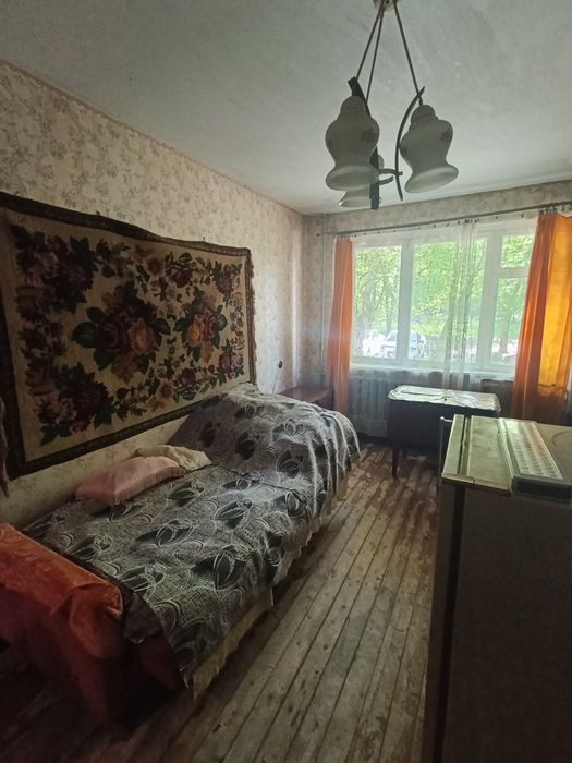 Продам двох кімнатну квартиру в Озерному