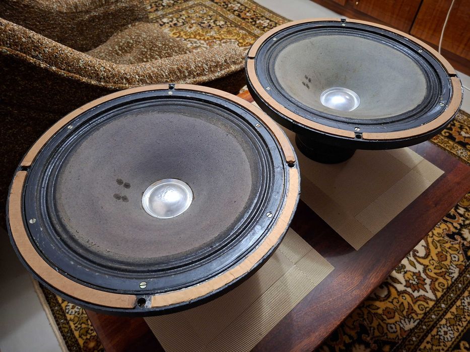 Динамики 2А-20 "Ломо"