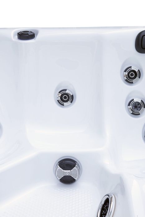 Jacuzzi całoroczne Reims PlatinumSpas 5osob. 230V leżanka Ozone NOWOŚĆ