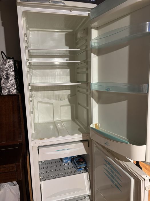 Продам холодильник б/у: 3 000 грн. - Холодильники Киев на Olx