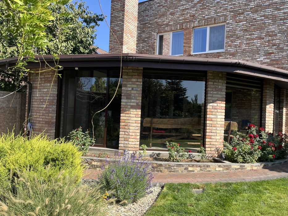 Продам великий гарний будинок центр м. Самар