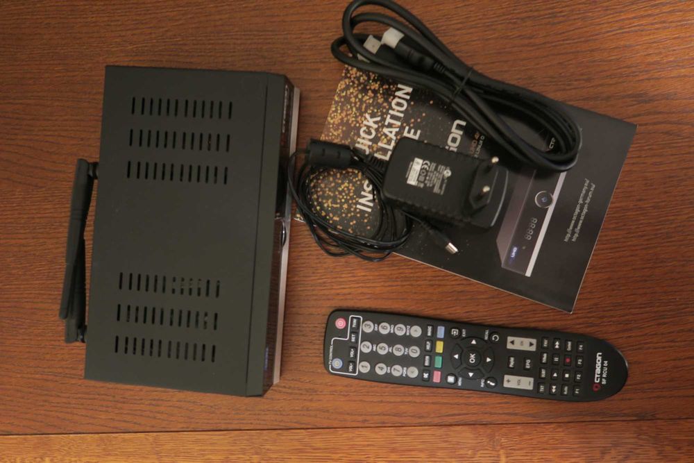 Tuner Dekoder Octagon SF8008 4K UHD Combo