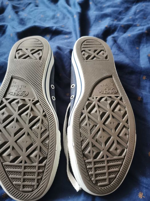 Converse roz. 42