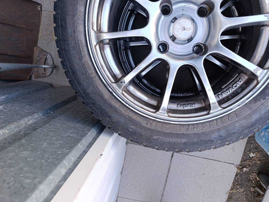 Продам ДВА диски Mitsubishi Colt 195/55/R15