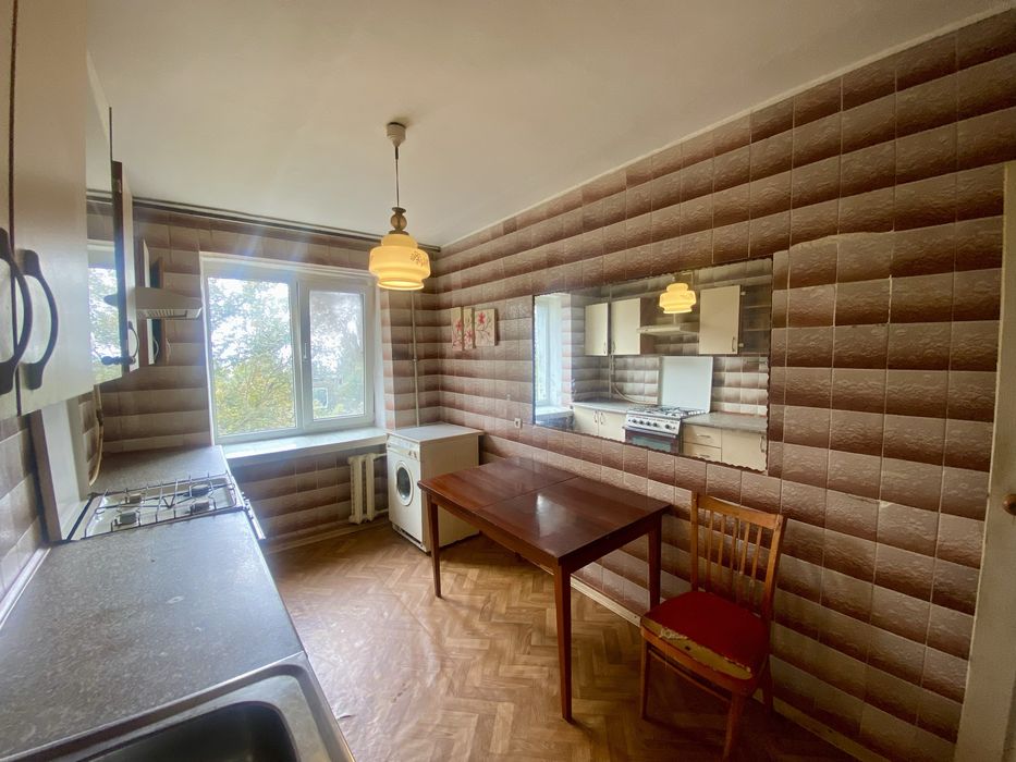 Продам трикімнатну квартиру Соляні