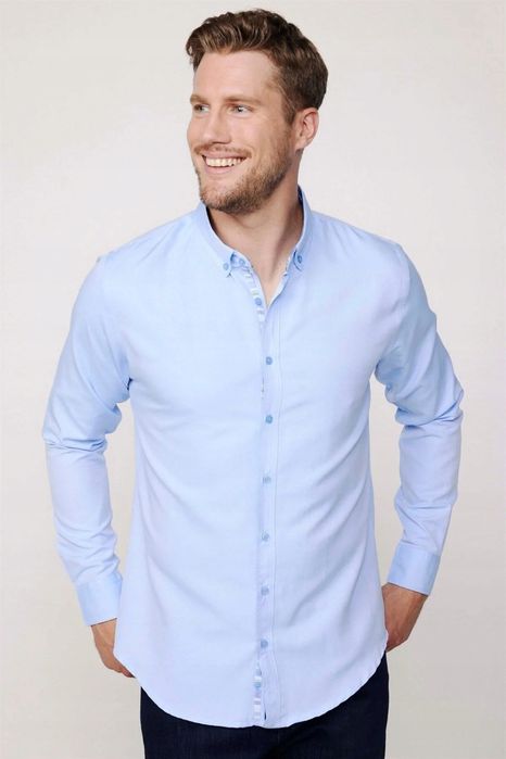 Casualowa koszula męska niebieska gładka z kołnierzykiem button-down l 5ia