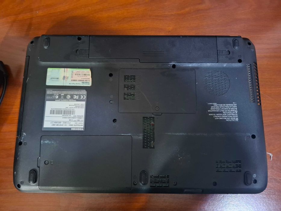Toshiba Satellite - Windows 11 Pro - Rápido com SSD - Ideal p/ Estudo/Trabalho