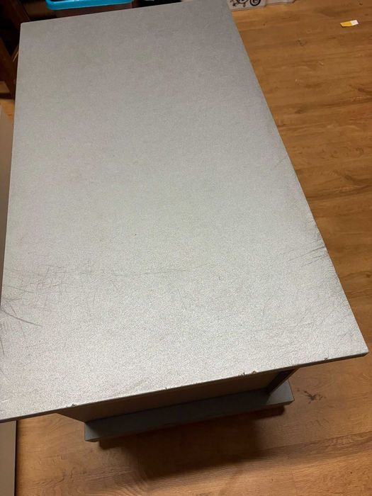 Movel TV cinzento com portas em vidro