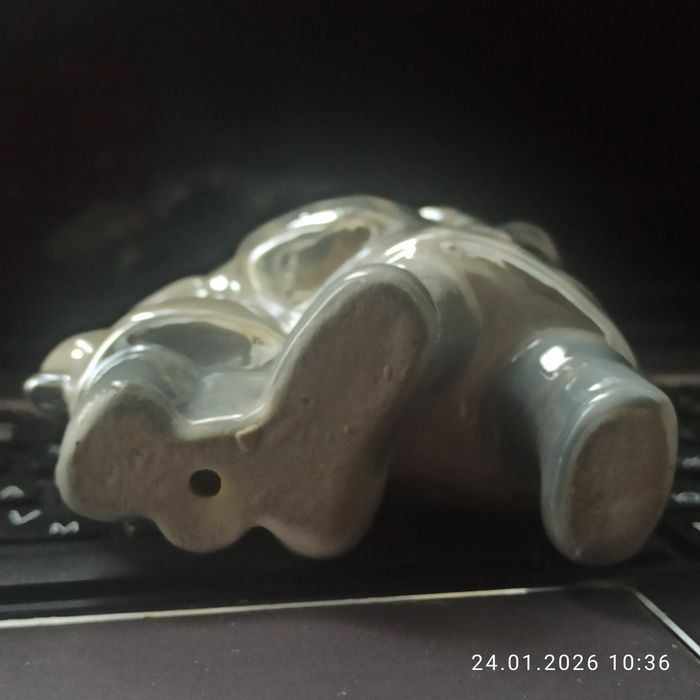 Статуэтка сестрички из "Зимнего дворика"