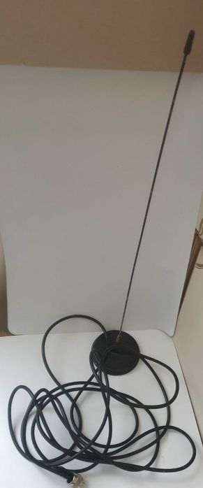 Антена Автомобильная на могнитном основании ,смотрите описание