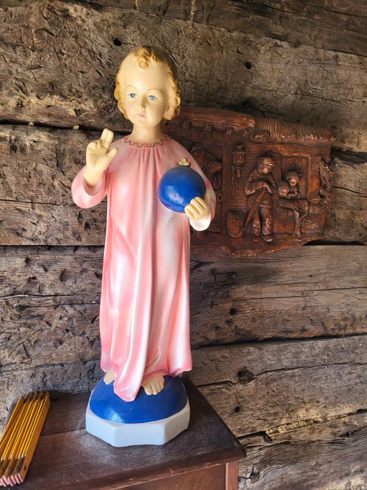 Duża figura Dzieciątko Pan Jezus Władca Wszechświata