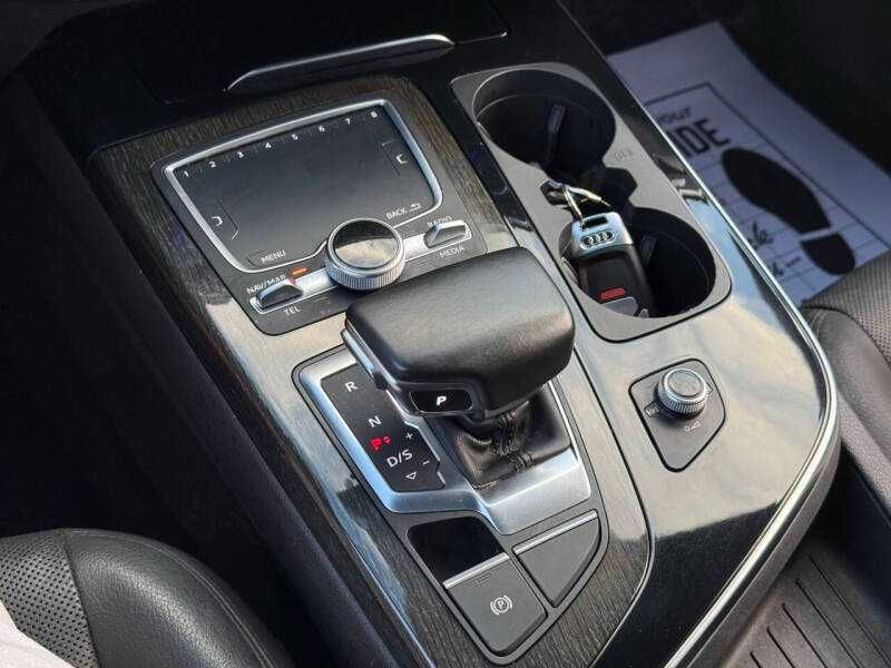 2017 Audi Q7 3.0T Premium Plus