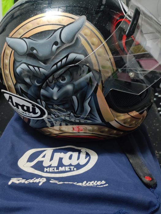capacete arai
CHASER GUARDIAN