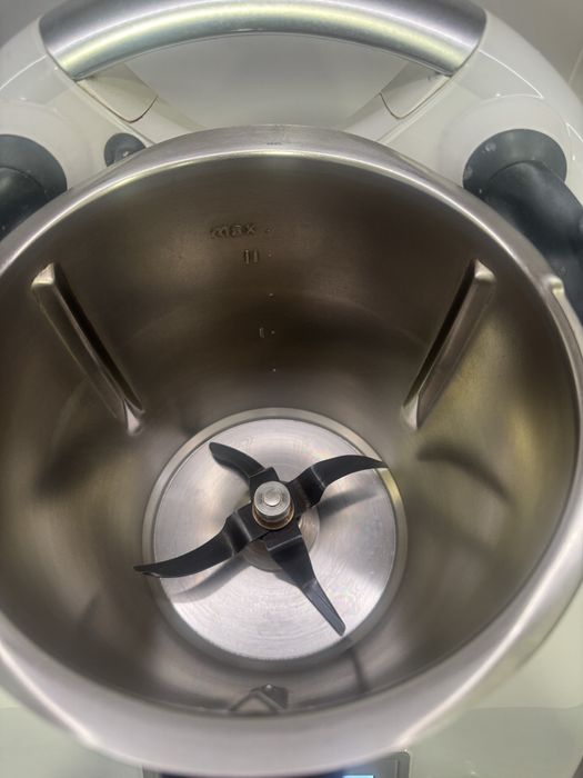 Bimby Tm5 com respetivos acessorios