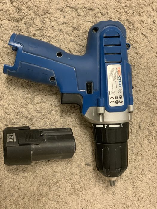 Дриль шурупокрут Dexter