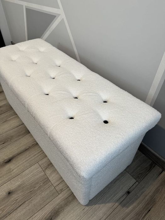 Pufa biała z szufladą na zamówienie  elegancja i funkcjonalność