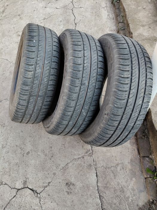 продам резину на автомобиль