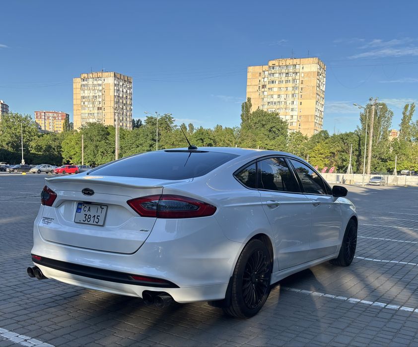 Ford Fusion 2016