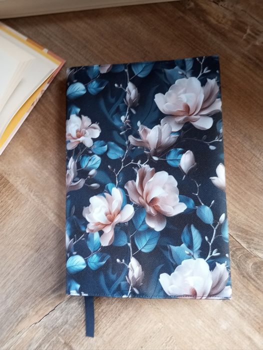 Otulacz na książkę, etui, okładka