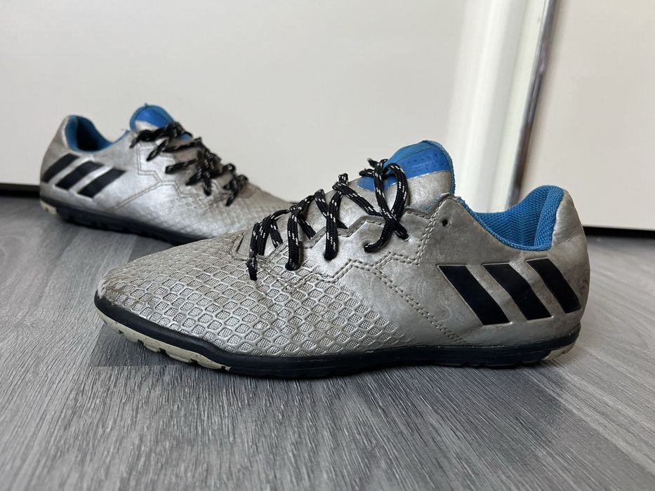 Дитячі сороканіжки Adidas розмір 35
