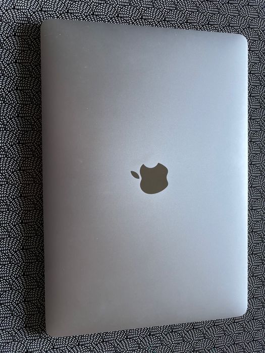 Apple MacBook Air 13″ (2020) com Puce M1