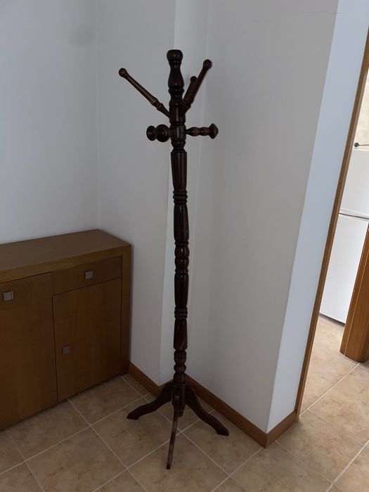Sala de estar/jantar completa e um quarto