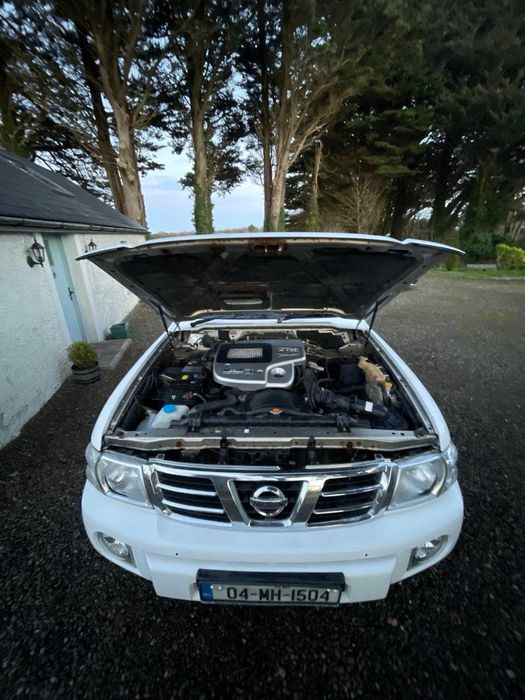 Nissan Patrol Y61 longo facelift 2004