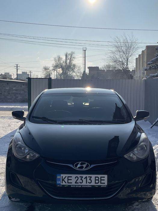 Hyundai Elantra 2013 газ/бензин