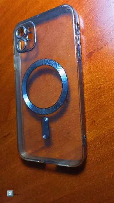 Чехли для  iPhone... В чудовому стані за ціною Б/У