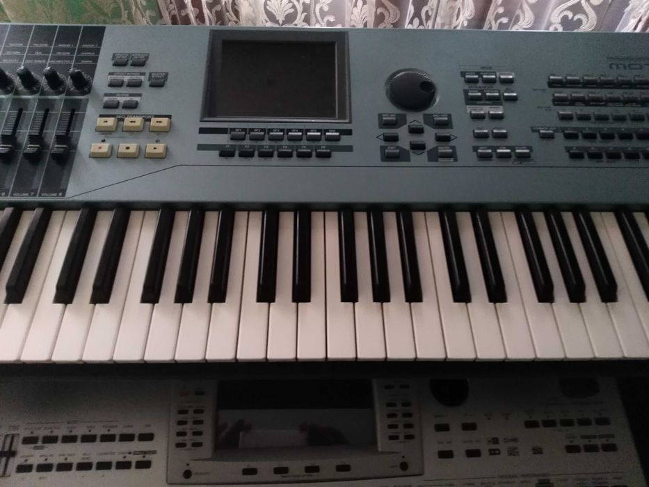 Студія професійна звукозапису.  roland