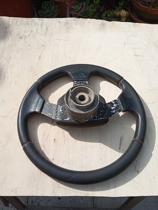 Volante auto antigo