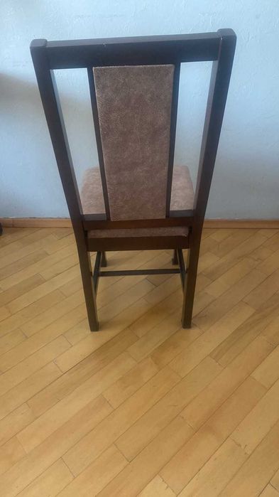 Продам стулья деревянные
