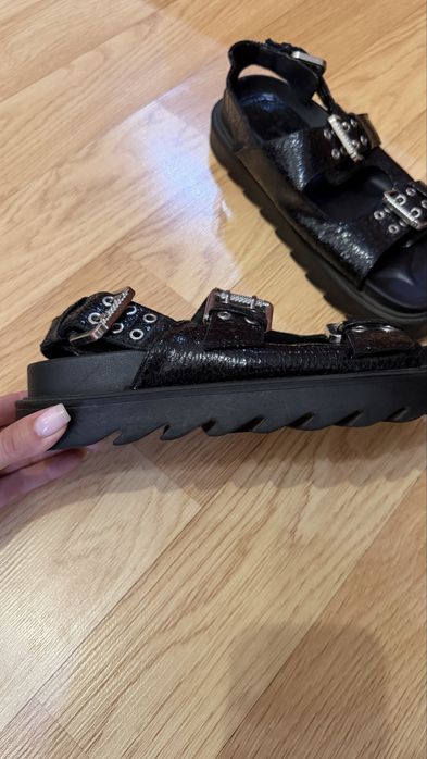 Сандали zara 38 размер