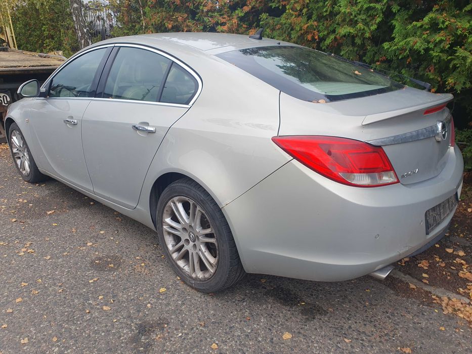 Opel Insignia / Z 167 / 2009r. / 2.0 DTH na części