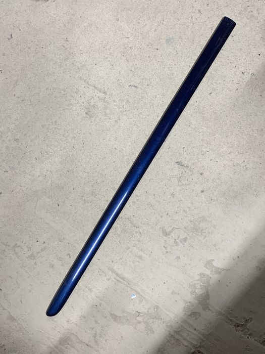 Молдинг передньої правої дверки vw touran 2006 рік