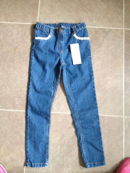 Conjunto novo para menina 6/7 anos-calças, camisola, casaco