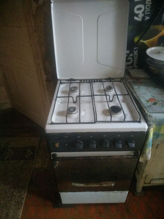 Продам Газовая Плиту