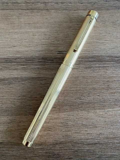 Caneta "Sheaffer" banhada a ouro antiga