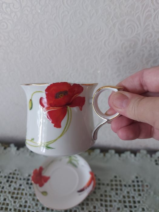 Чайная пара чашка блюдце с маками