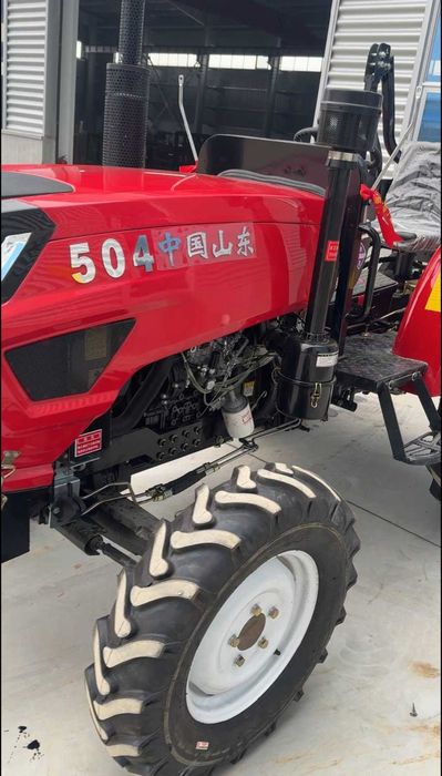 Трактора HT 504 50HP