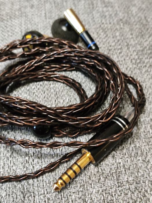 Lun Sheng Yeone 4,4 mm/QoA/kinera