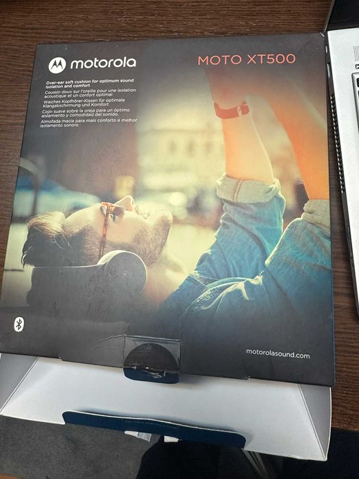 Headphones/Auscultadores bluetooth com micro Motorola XT 500