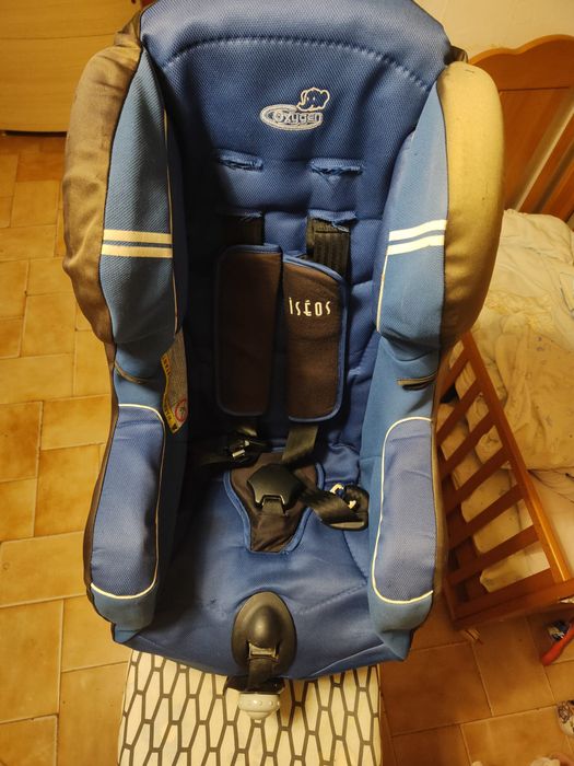 Продам автокрісло