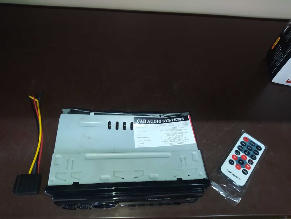 radio samochodowe na czesci niska cena wyprzedaz 1 din radio